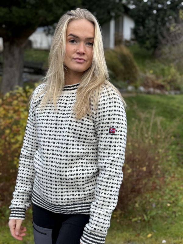NORDSJØ WOOL SWEATER