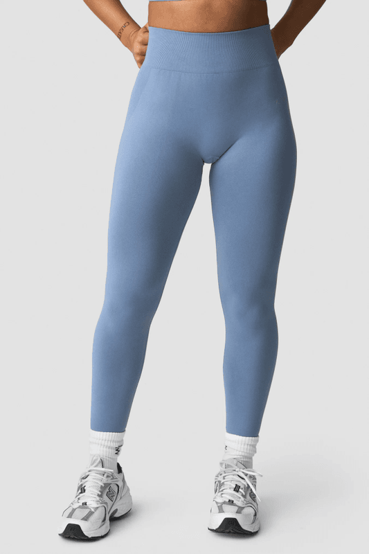 Smooth Seamless Tigh